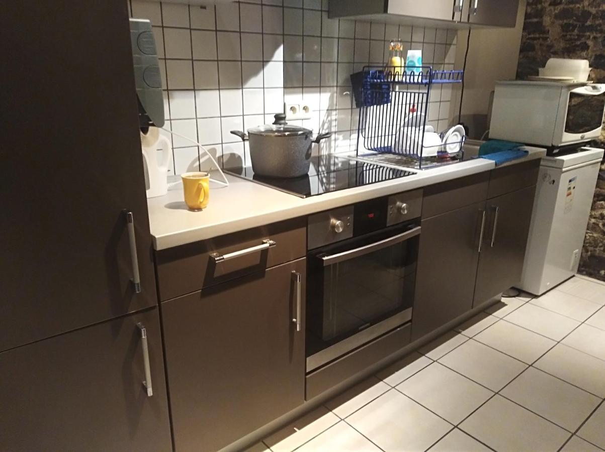 Un A Louer Ds Un Endroit Calme Pres De La De Dinant